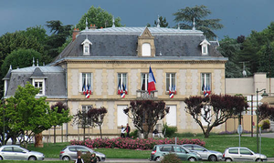 tour du pin prefecture